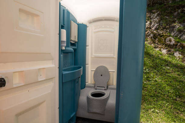Best Portable restroom trailer rental  in Dale, PA